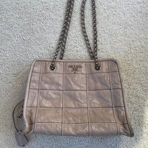 Vintage Prada 90s-Y2K Leather Beige Geometric Stitch Purse with keys